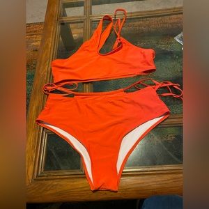 Two-piece bathing suit. 2XL. NWOT.